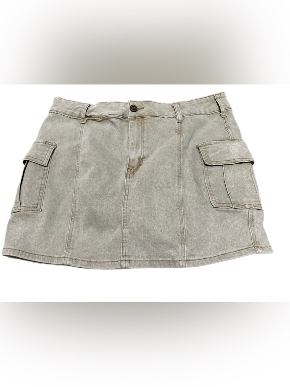 Women’s Cargo Mini Skirt ⭐️NEW⭐️